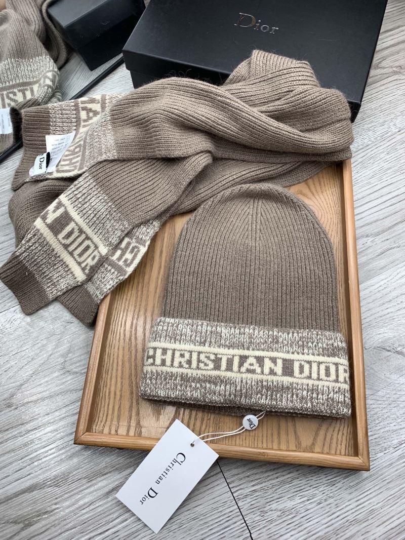 Christian Dior Caps Scarfs